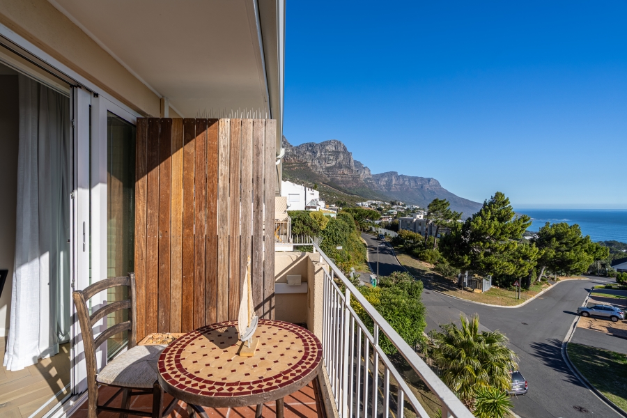 To Let 2 Bedroom Property for Rent in Camps Bay Western Cape